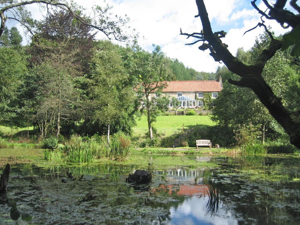 Levisham High Dalby House & Cottages מראה חיצוני תמונה
