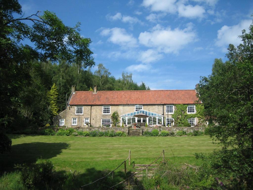 Levisham High Dalby House & Cottages מראה חיצוני תמונה